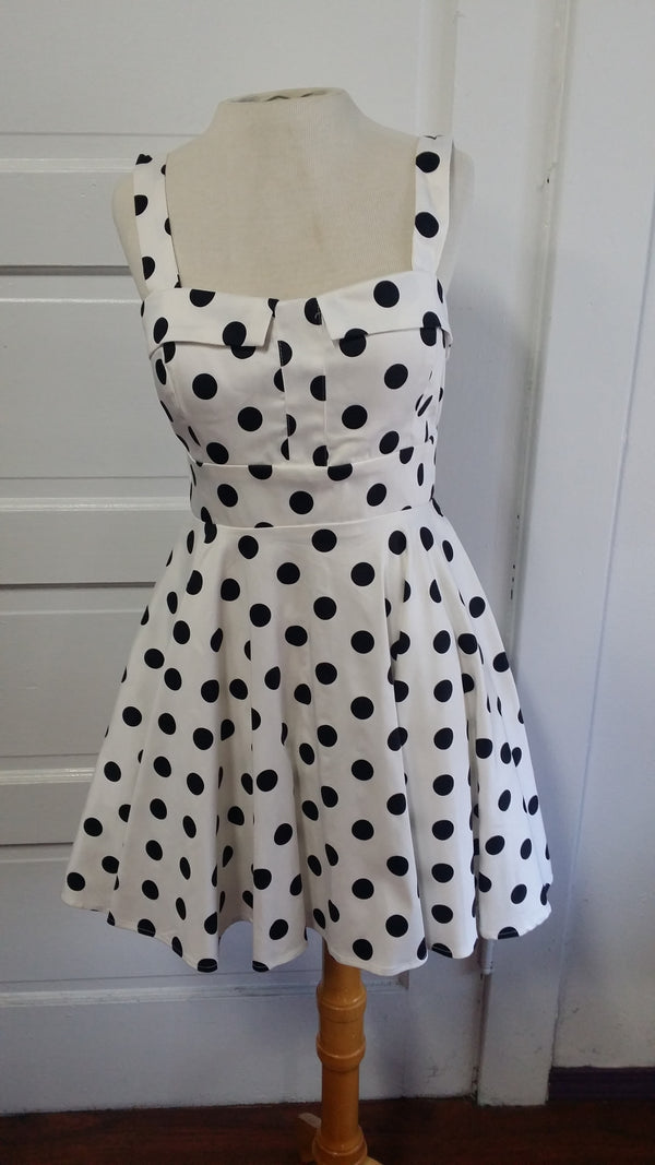 Vintage style black and white polka-dot dress
