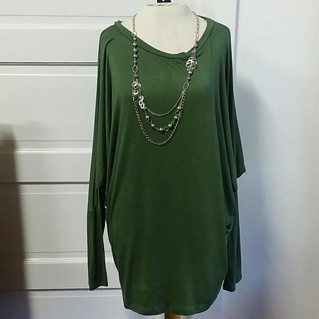 Hunter green long sleeve blouse